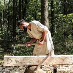 Medieval carpentry | hewing a Tree trunk into a beam