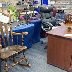 GOODWILL (3 DIFFERENT STORES) SHOP WITH ME CHRISTMAS DECOR FURNITURE SHOPPING STORE WALK THROUGH