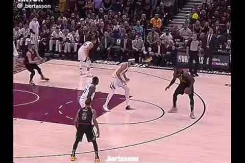 Lebrun Dunks #lebron #james #dunk #lakers #short #shorts #viral #funny #dunks #uoutube #shortvideo