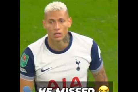 Funny fails moments in football 😂
