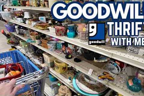 WAIT, There's MORE! | GOODWILL Thrift With Me | Reselling