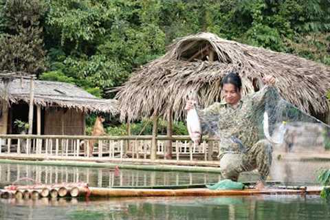 3 Weeks Building a River Survival Shelter, Fishing, Cooking, River Life
