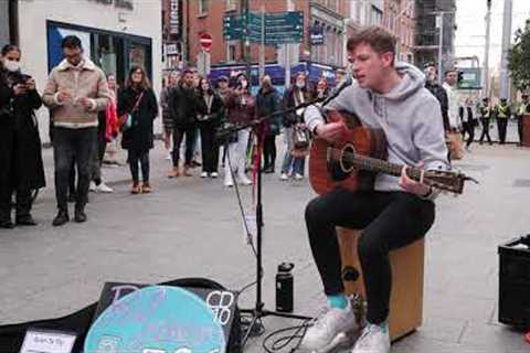 Amazing crowd reaction as Paul Jenkinson gives a brilliant performance of I Gotta Feeling.