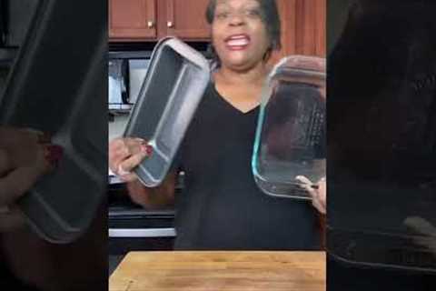 Metal vs Glass baking pan #shorts