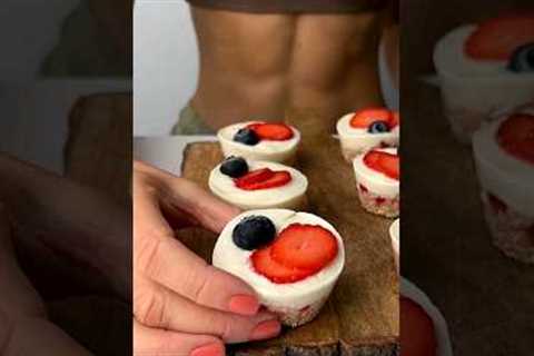 Frozen Oats Cups 🍓🤤 Quick, easy &amp; so delish!