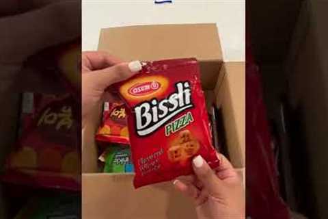 Munch Addict Exotic Snack Subscription Box #junkfood #foodie #unboxing #subscriptionbox #snacks