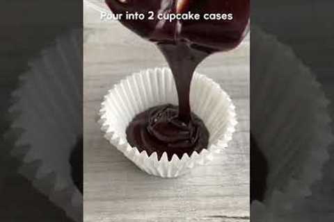 Amazingly Easy Microwave Chocolate Cupcakes Recipe!