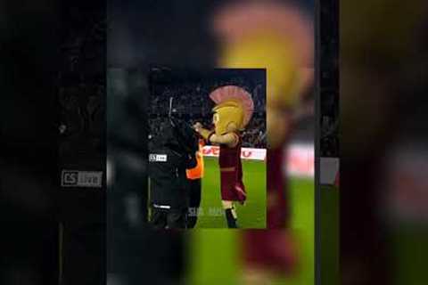 Best and funny moments in Football !