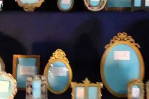 Antique Picture Frames [Kovels.com]