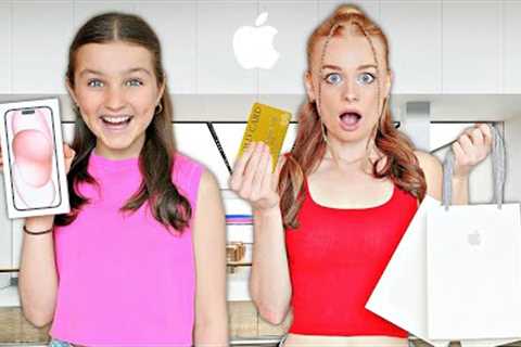 NO BUDGET Apple Shopping Spree with Little Sister!