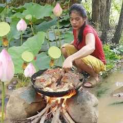 Survival in the rainforest, Catch fish & frog for jungle food, Catch and cook snail spicy for..