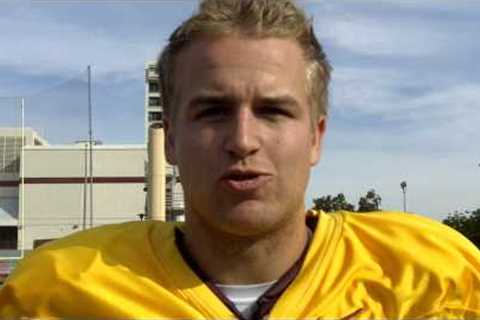 USC QB Matt Barkley - Sportsmanship at the Rose Bowl