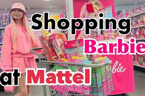 BARBIE SHOPPING at the MATTEL TOY STORE! Holiday Barbie 2022