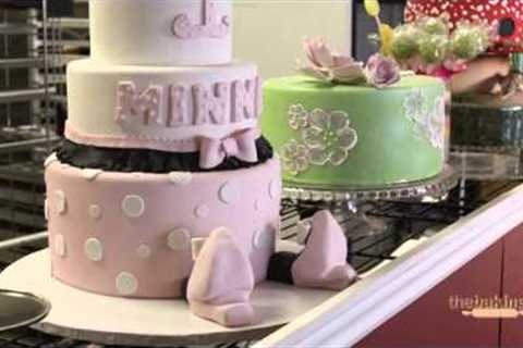 Sculpted Mini Cakes