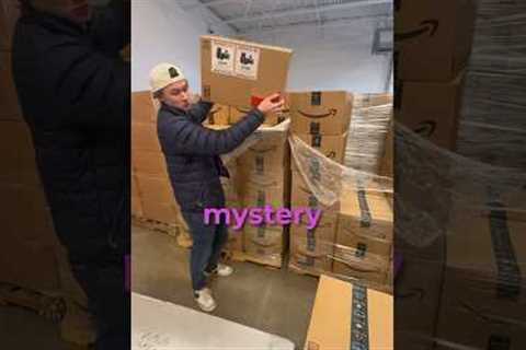 I Bought A $100 Amazon Returns Mystery Box And Found...