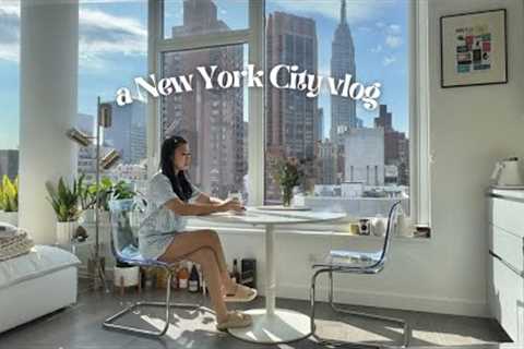 Living in NYC | slow mornings & getting back into hobbies, trying viral restaurants, etc!