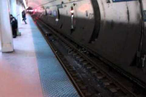 Chicago Street Performer - Beautiful Blue Line Guitar