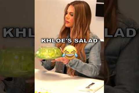 Khloé teaches the Kardashian salad shaking 😂 Result at the end #thekardashians