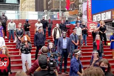 Broadway Stars Surprise With Pop-up Times Square Performance