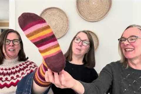 Knitting Posse Episode 72  Happy Holidays!