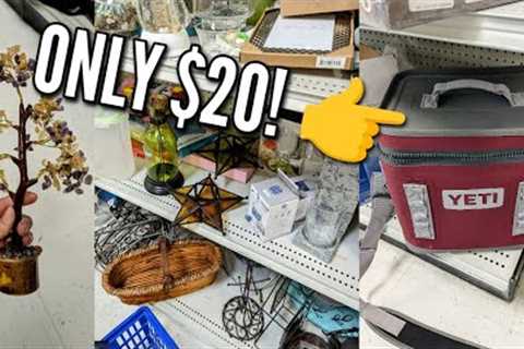 🎄🛍LAST MINUTE CHRISTMAS SHOPPING AT GOODWILL | THRIFT WITH ME &amp; GIFT HAUL 2024