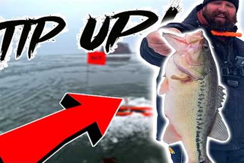 Pennsylvania Ice Fishing for the Biggest Bass in the Lake!