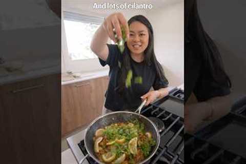 Lemon Garlic Chicken in 20 minutes! A recipe that I’ve been making NONE STOP