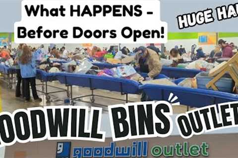 Goodwill Outlet Bins Large Haul - What Happens Before Doors Open - Thrift with Me