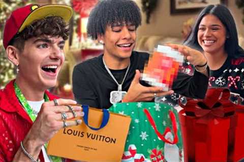 MASSIVE CHRISTMAS GIFTS UNBOXING!! *Reactions &amp; Surprises* | Vlogmas Day 17