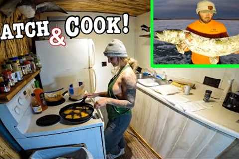 ICE SPEAR FISHING Catch &amp; COOK At The New Cabin!!!! (Big Tasty Fish!!)