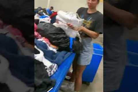 Goodwill Bins Outlet VS Goodwill Retail prices 😳 #thrifting #thriftwithme #thrift #thriftfinds