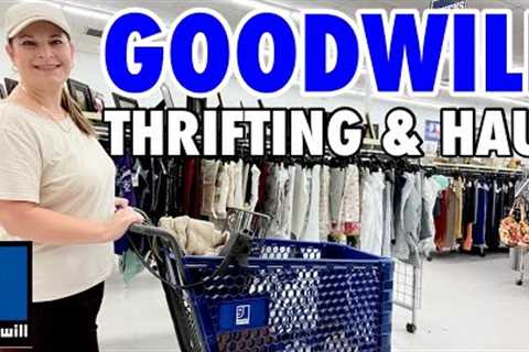 Seen it from 3 aisles away! Goodwill Thrift Store Shopping• Thrift Store Finds•Thrift with Me &amp; ..