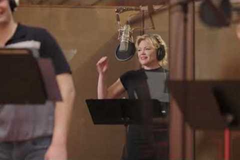 Robyn Huder Sings Let Me Be Your Star from Smash Broadway Musical