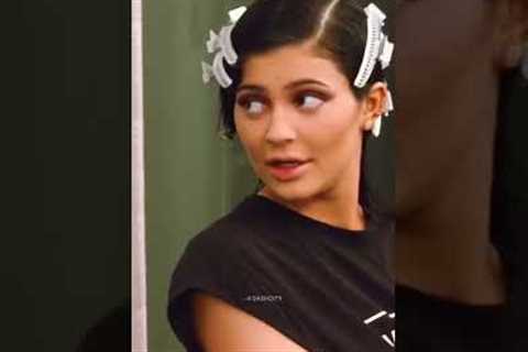 Kendall doesn’t want Caitlyn to go to the VS show #thekardashians #kendalljenner