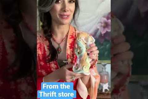 Goodwill Shopping! Thrift With Me for Vintage Home Decor #thrifthaul #goodwill #shopping #giveaway