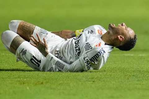 NEYMAR back in action on return to SANTOS | WeShow Sports | Neymar | Brazil |