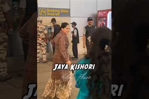 Jaya Kishori spotted at airport #singer #trending #viral #jayakishori #celebrity #spotted #shorts