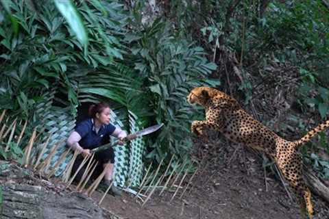 Track leopards, build shelters and trap leopards and primitive survival, survival skills