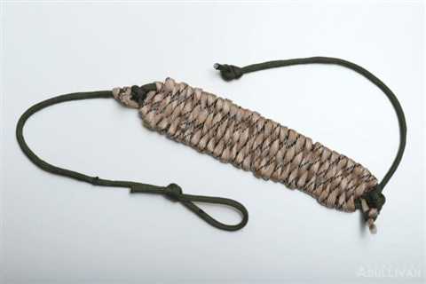 How to Make a Shepherd’s Sling from Paracord