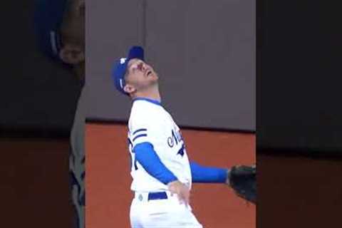 CHASE. DAWSON. What a play!! 😳