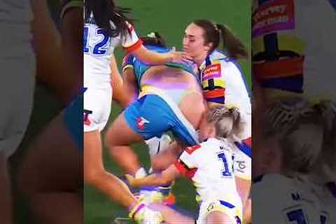 Funny Moments in Women's Football 🤣
