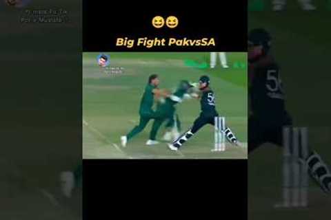 Fights schene Pak Vs NZ 🥹🙀 #PakvsNz #championtrophy2025 #Cricket #trending #sports #islamic..