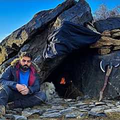 Survival Skills Building a Safe and Warm Shelter in the Mountains solo