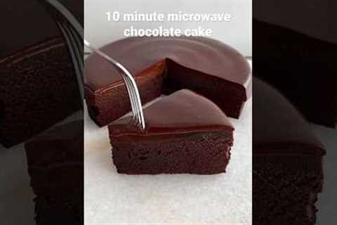 Amazing 10 minute microwave chocolate cake! #easyrecipe #chocolatecake