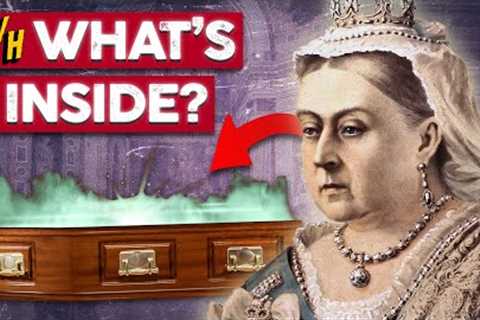 All The Strange Things Found In Queen Victoria’s Coffin