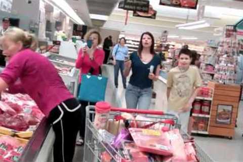 Lisa and the 3 Minute Grocery Challenge