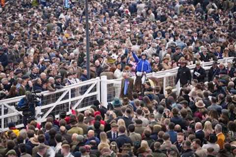 100/1 PONIROS causes major Triumph Hurdle shock for Willie Mullins | Racing TV