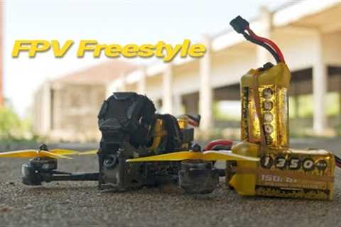 FPV Drone Freestyle / Ripping a Bando Resort in Asia .