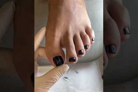 ASMR pedicure black tone hydrabene polish