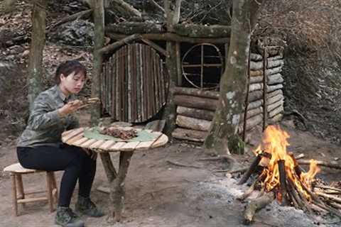 survival skills, build a wooden dining table for shelter, survival alone